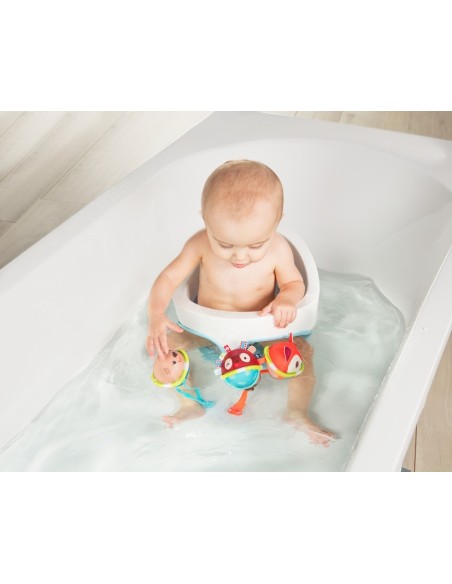 Tres pelotas para la bañera