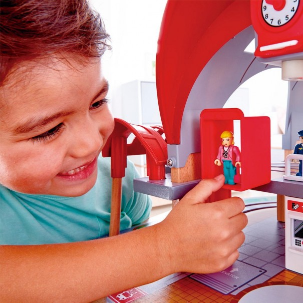 Estació de Tren - La Gran Ciutat