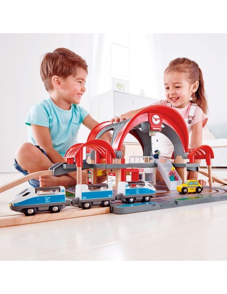 Estació de Tren - La Gran Ciutat