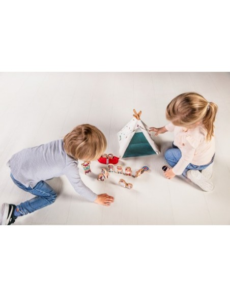 Tribu de Indios con Tipi