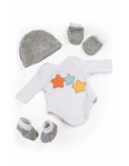 Primer conjunt de roba per a ninot