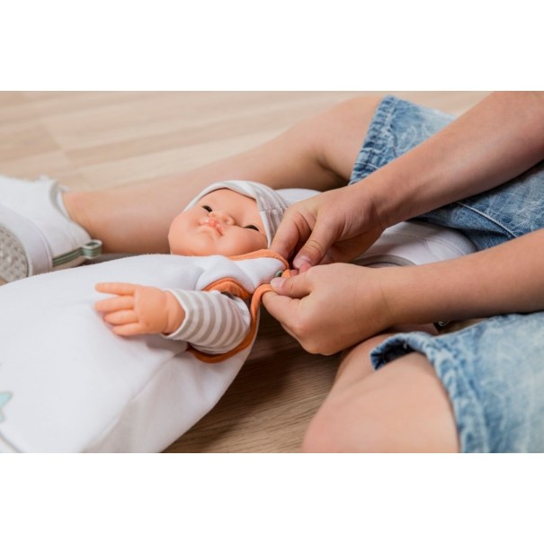 Primer conjunto de ropa para muñeco