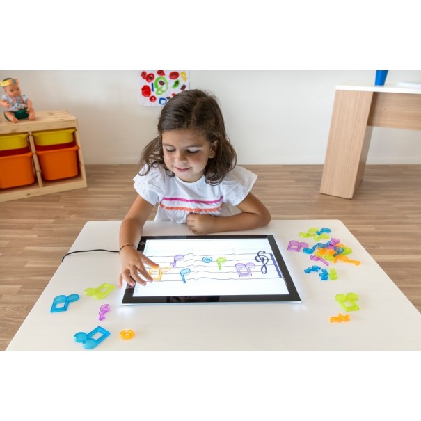 Notas musicales translúcidas