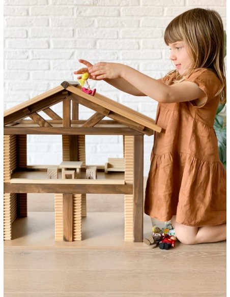 Granja de fusta de joguina