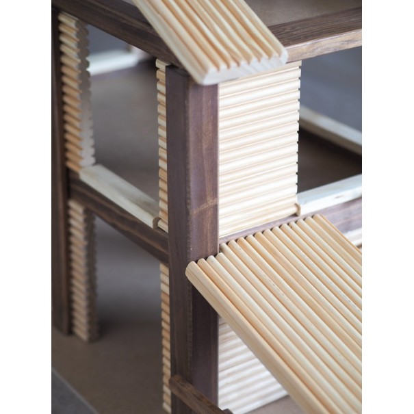 Granja de fusta de joguina