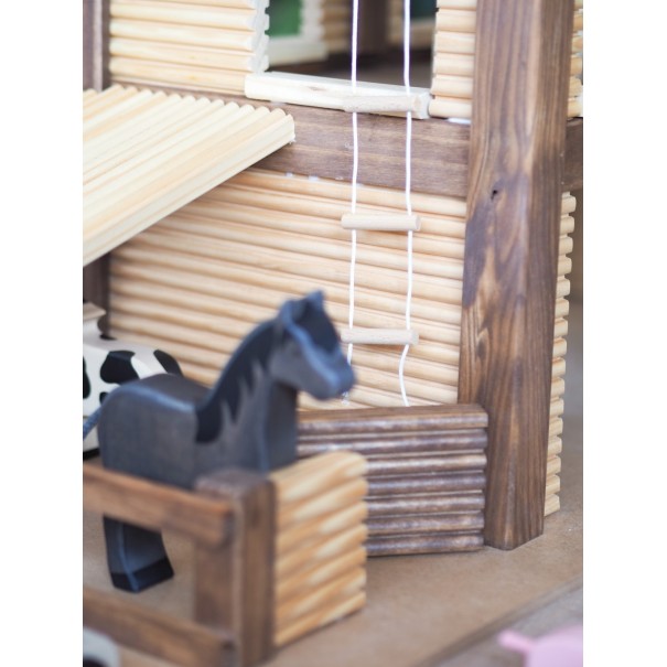 Granja de fusta de joguina