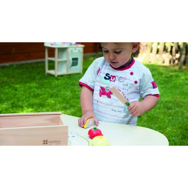 Pan y verduras para cortar de juguete