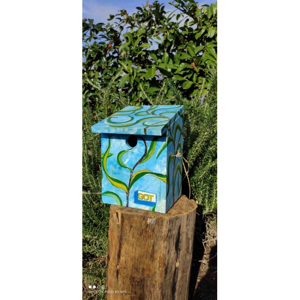 Caja-nido para pájaros