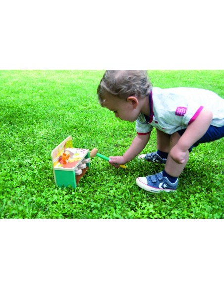 Banco Golpea y Salta - Jardín