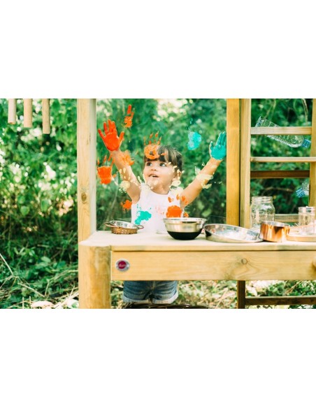 Cocinita de madera para exterior