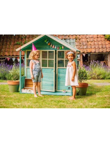 Casa de fusta gran d'exterior