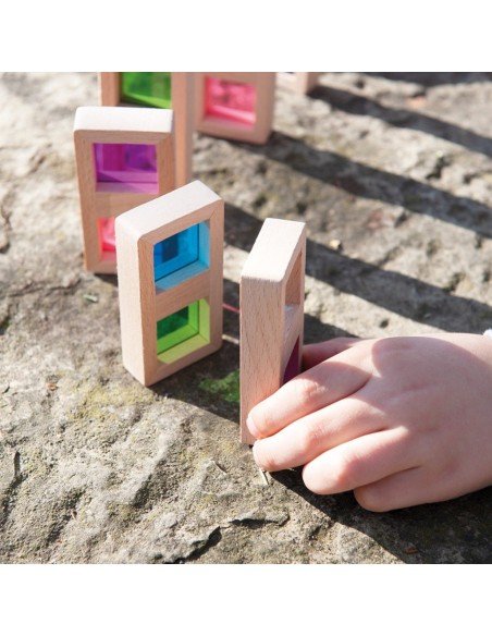 Dominó translúcido