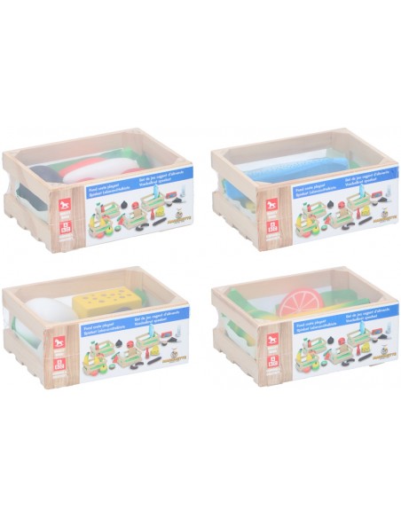 Caja de madera con comida de juguete