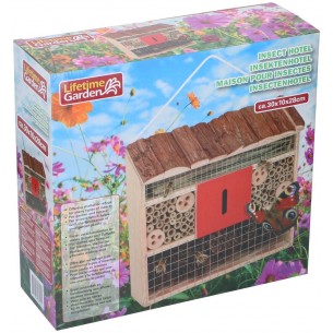 Hotel de insectos de madera