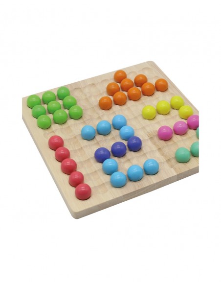 Joc de manipulació amb peces de colors