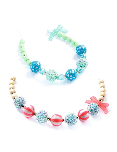 Perlas plateadas con accesorios