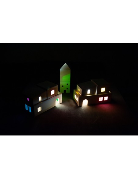 Poble apilable translúcid