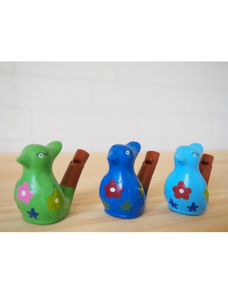 Pájaro porcelana agua