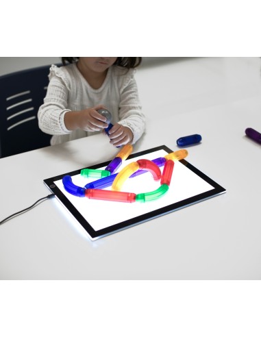 Construcción magnética gigante