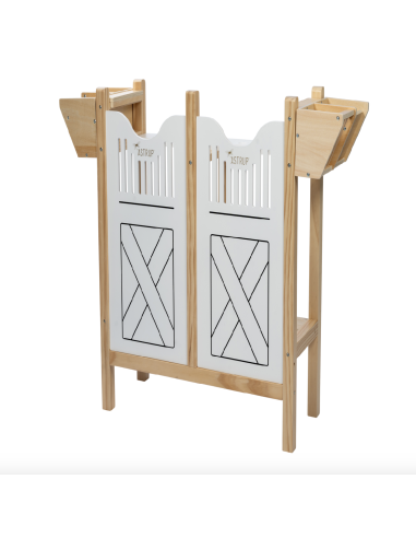 Quadra de fusta per a 4 cavalls