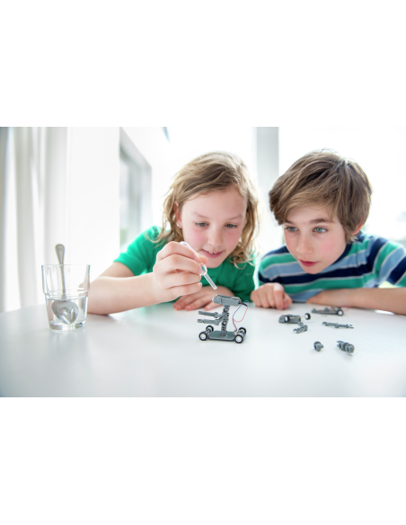 Robot que funciona amb Sal