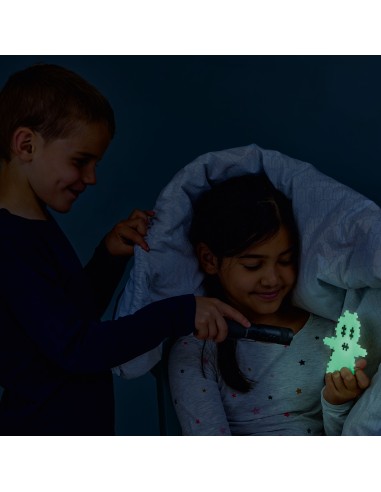 Plus-Plus Sobre Brilla en la Foscor...