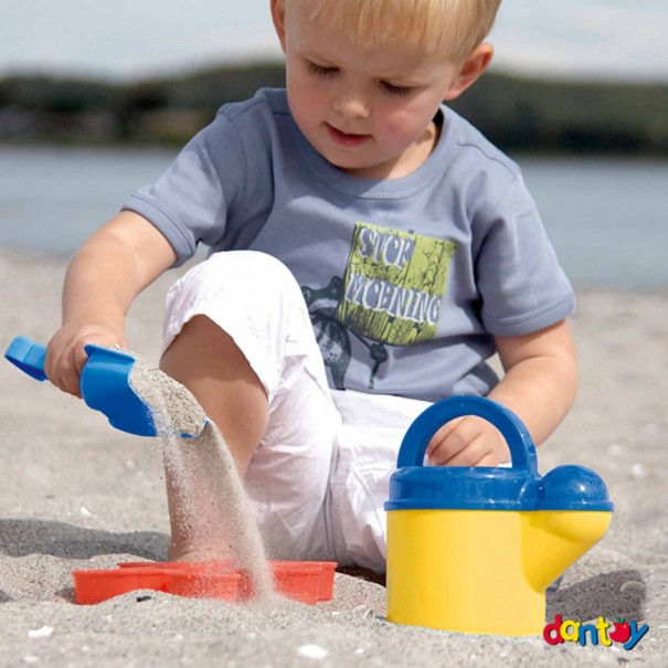 Regadera pequeña de juguete